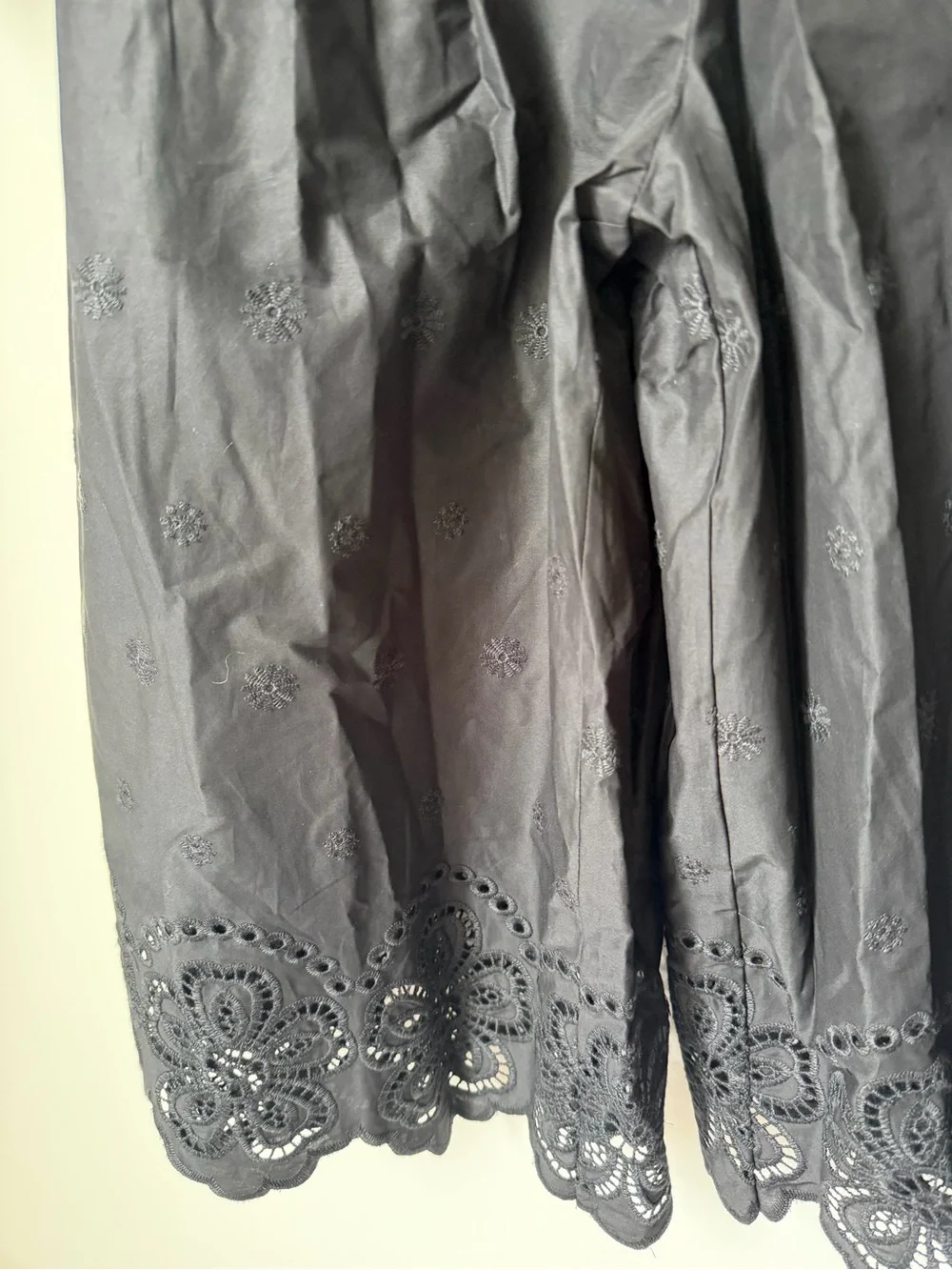 Caroline Constas Black Eyelet tank Top & Capri pant cotton two piece set - Picture 4 of 9